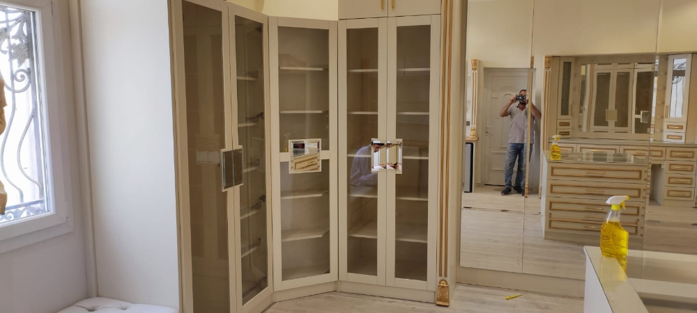 Wardrobes, kitchens and decoratio - 14