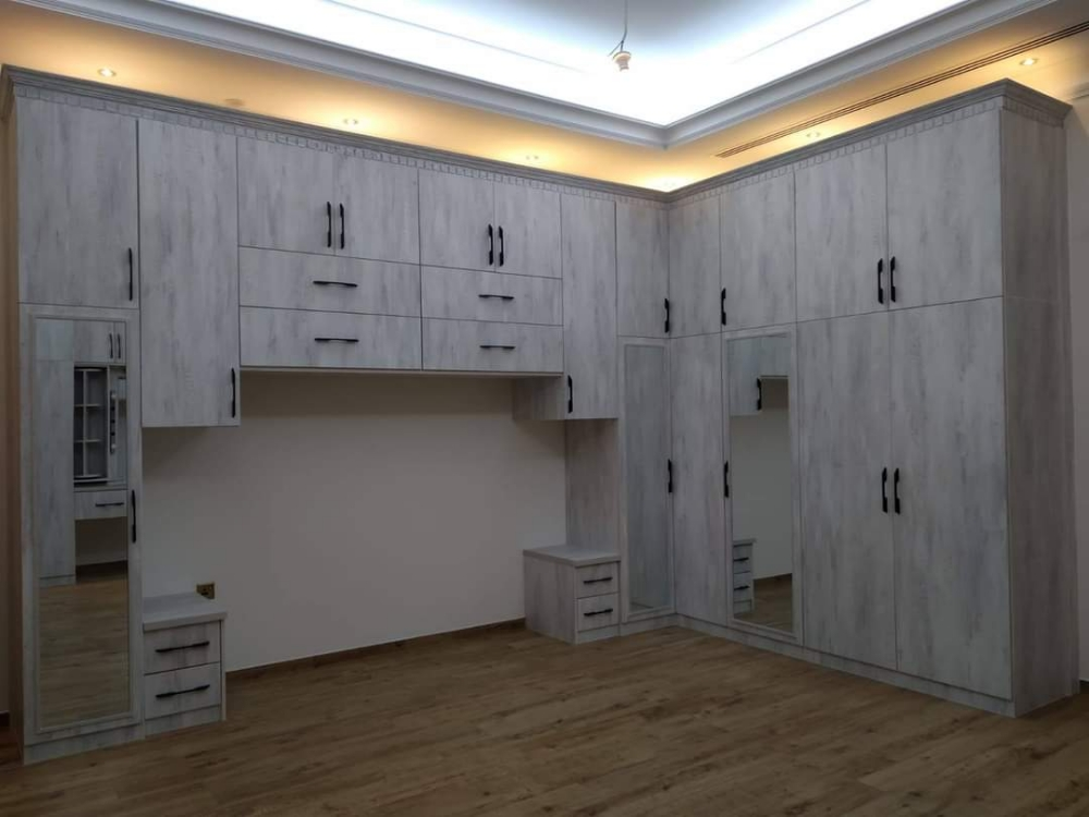 Wardrobes, kitchens and decoratio - 5