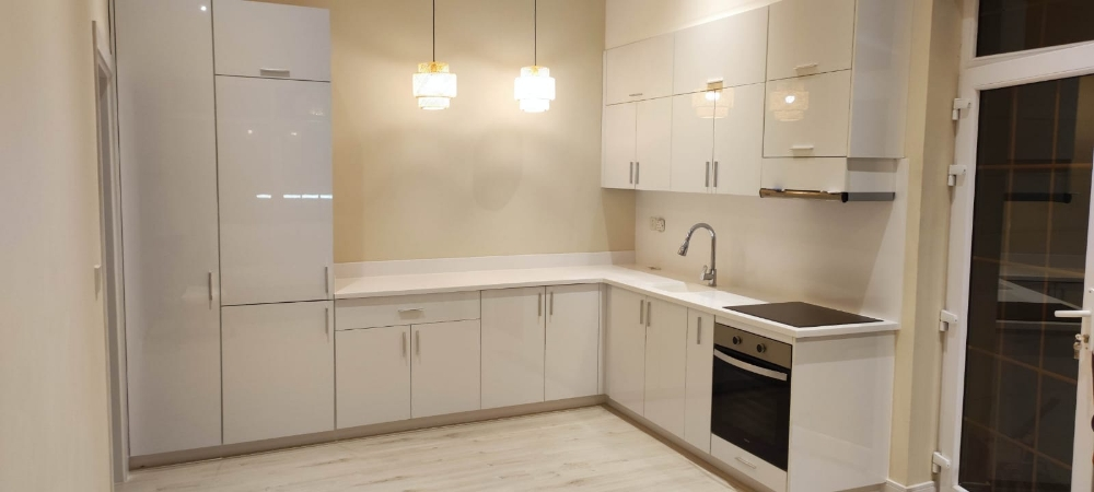 Wardrobes, kitchens and decoratio - 15