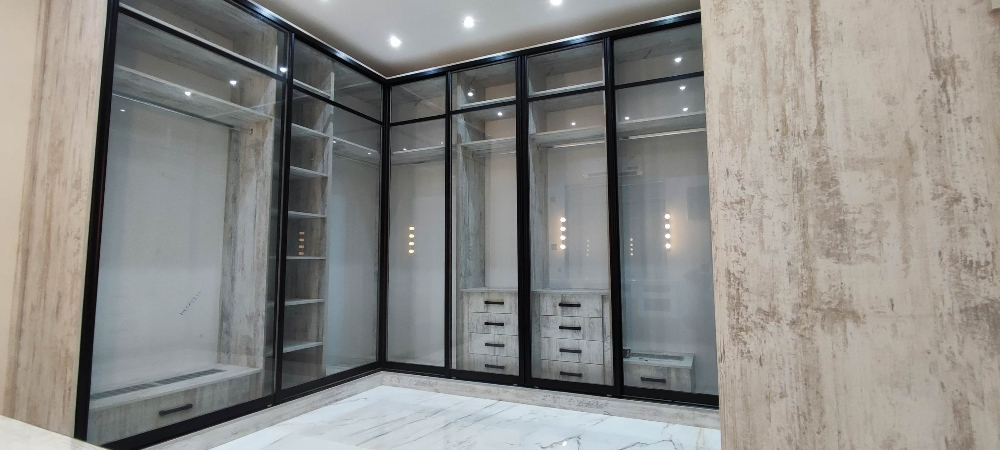 Wardrobes, kitchens and decoratio - 2