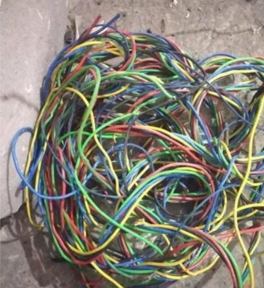 مطلوب اسلاك سكراب - 1