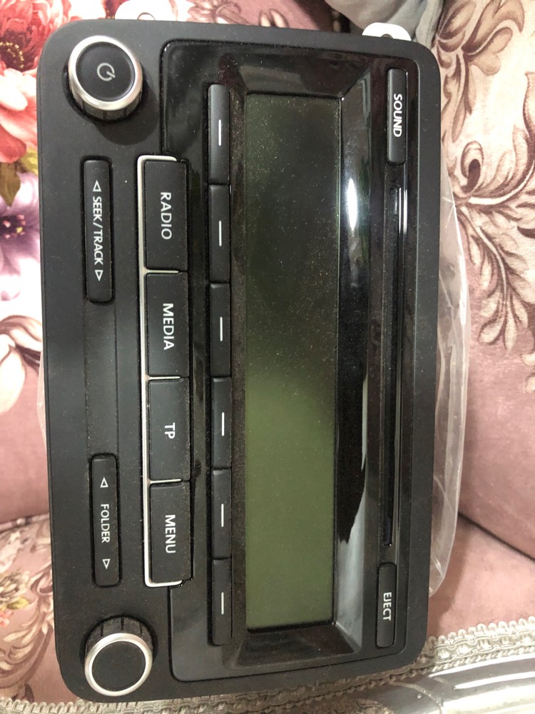 VW radio  - 1