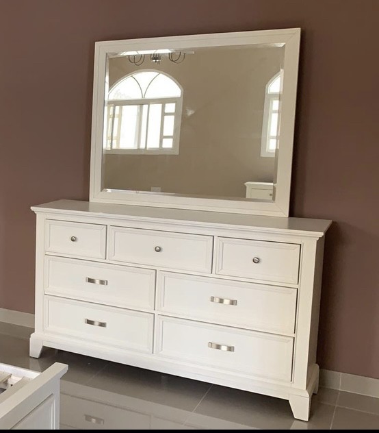 dresser and chest of drawers - 1