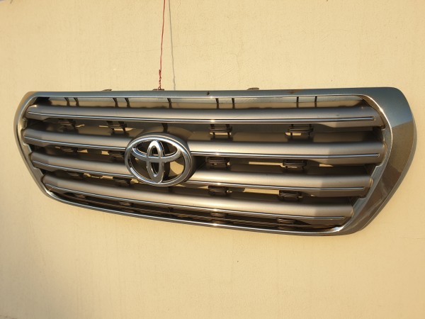 LAND CRUISER GRILL (2008 - 2015) - 2
