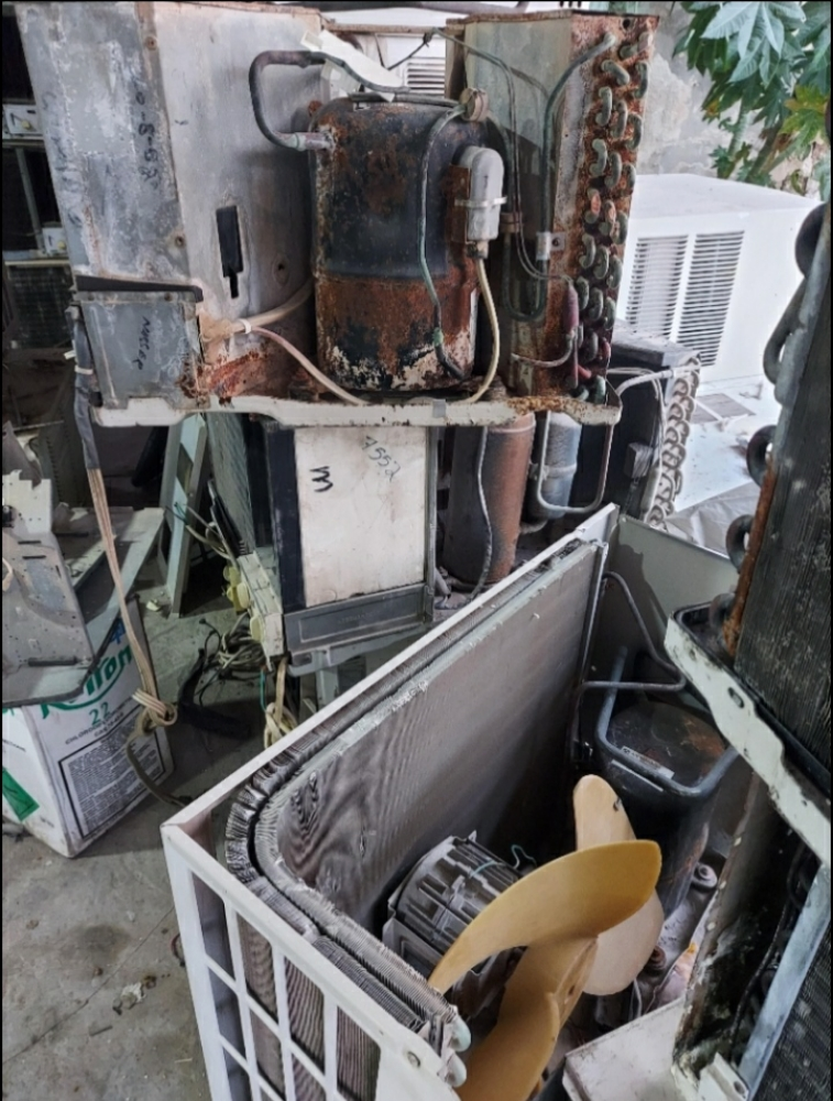 We buy used good & Damage ac. - 1
