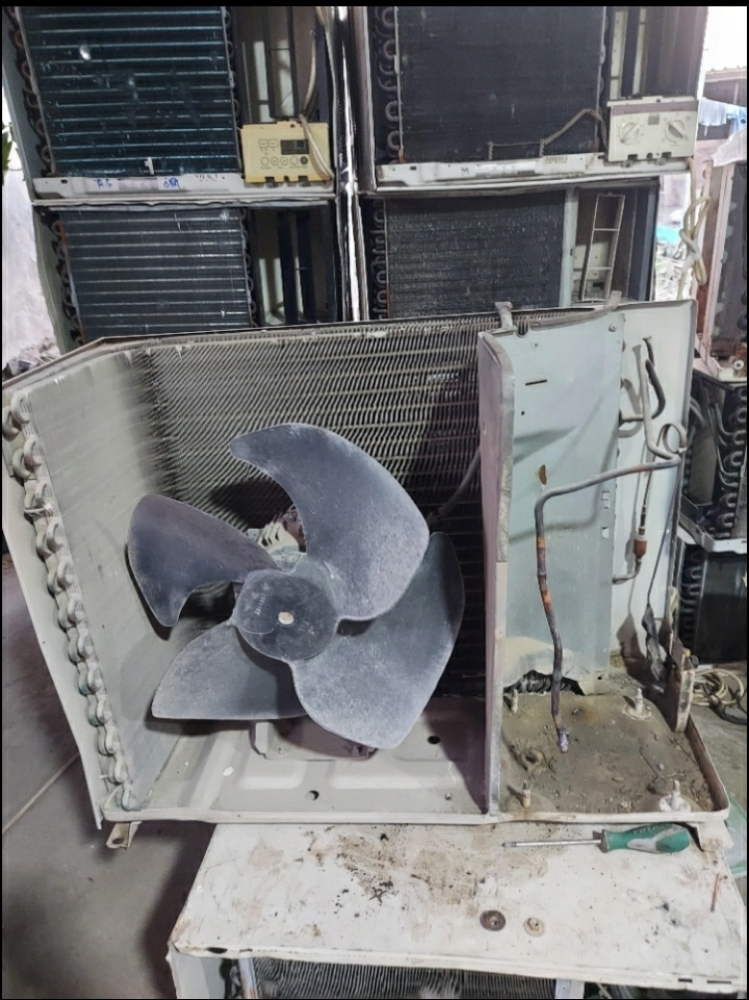 We buy used good & Damage ac.we . - 2