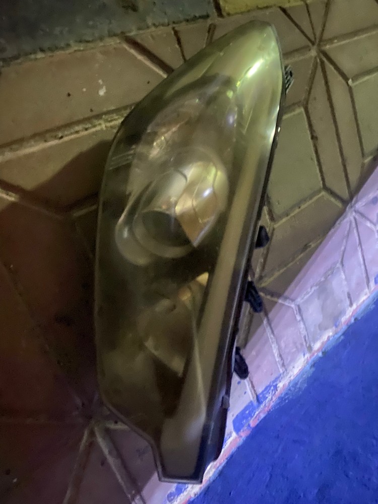 Kia Cerato Headlight Right - 3