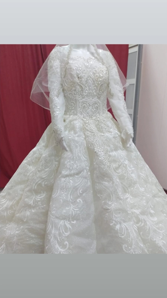 Brand new wedding gown for sale - 3