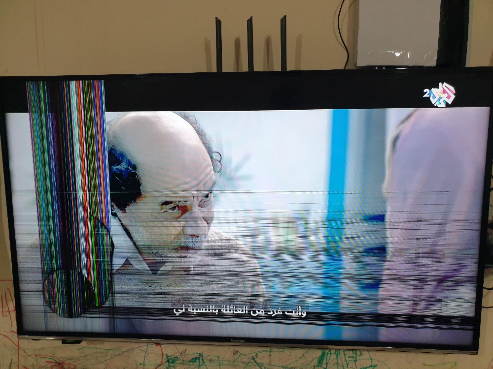 تلفزيون هايسنس شاشه مكسوره - 1