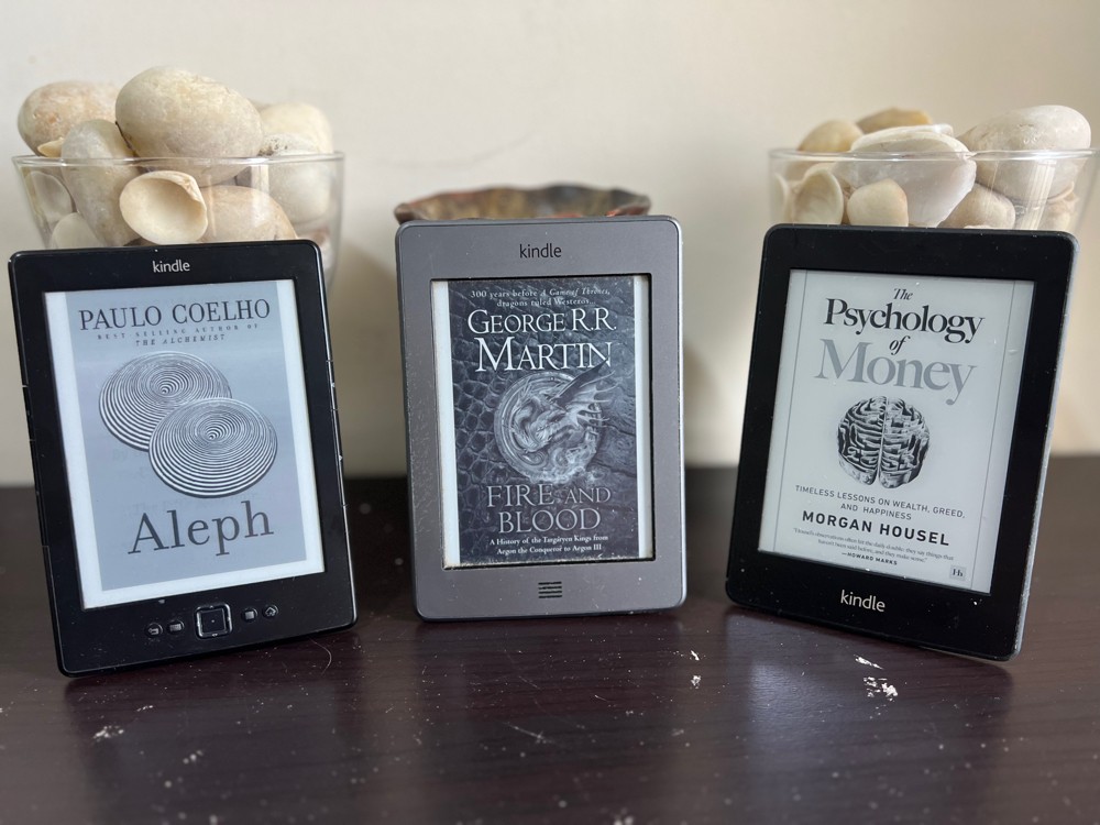 Kindle 3 Piece Ereaders Bundle - 1