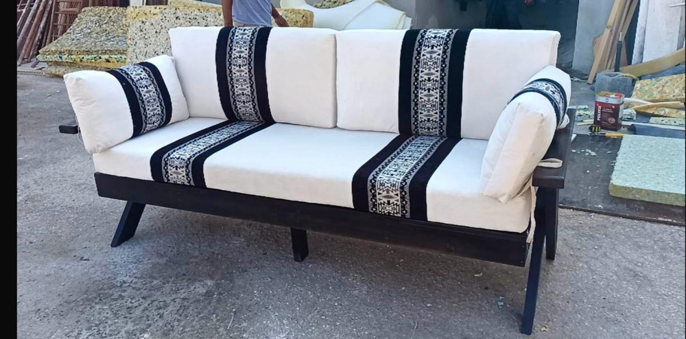 للبيع الكراسي مع فرش - 2