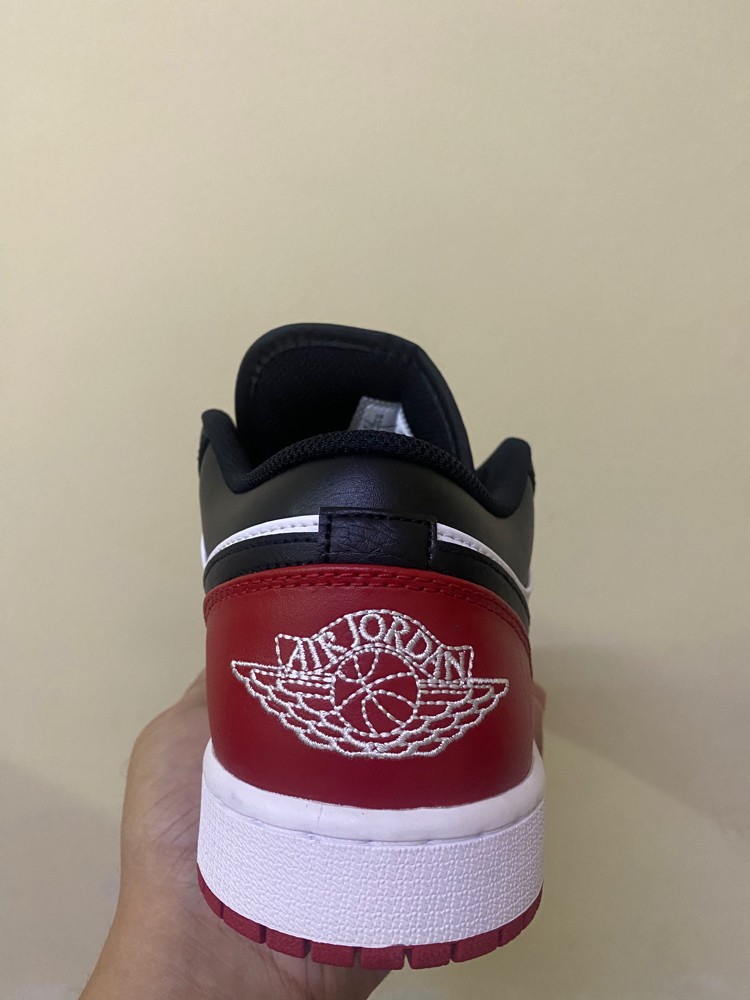 Jordan 1 Low Bred Toe 2.0 - 4
