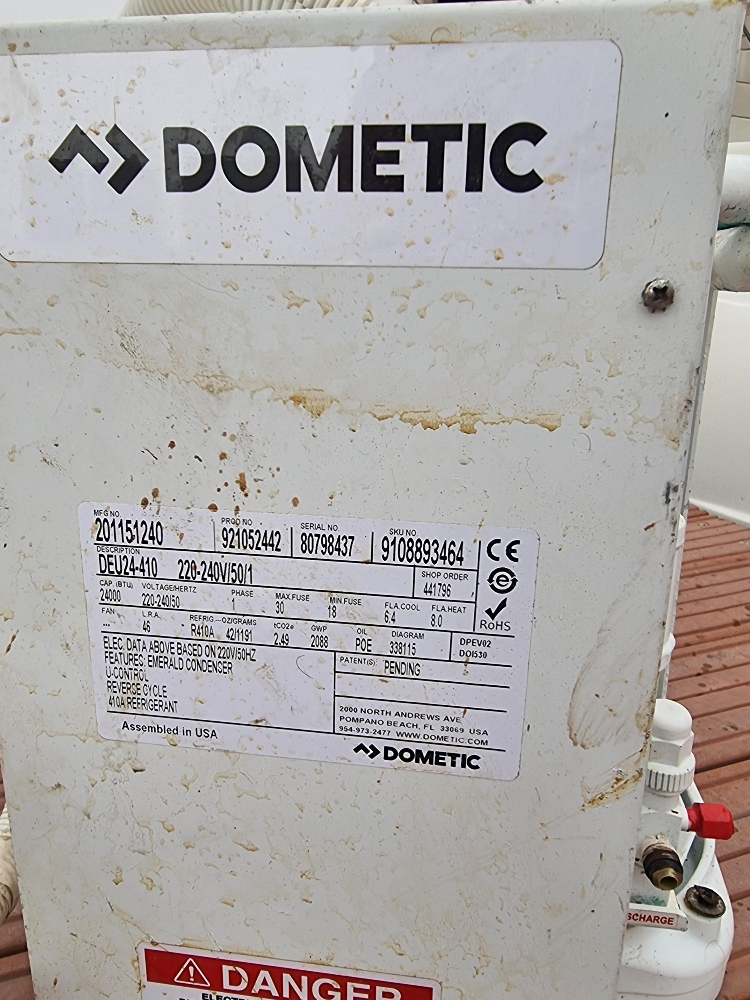 Dometic 24000btu Condensing Unit - 2
