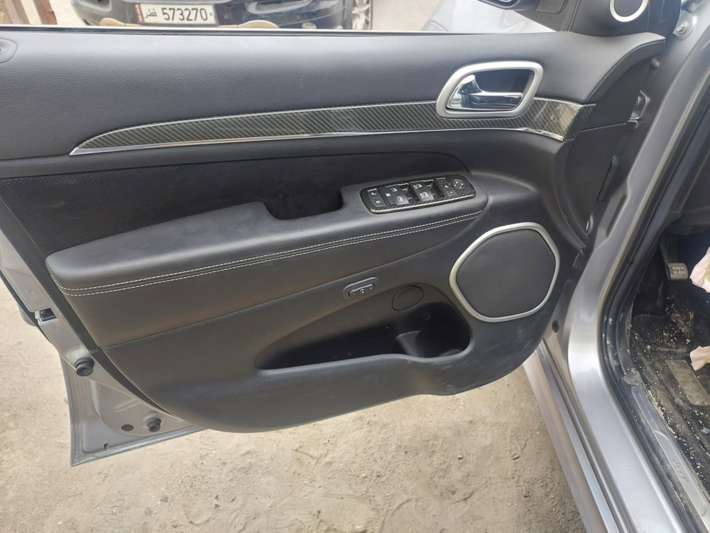 jeep grand Cherokee srt scrap - 11