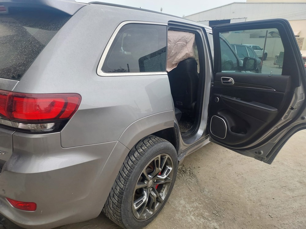 jeep grand Cherokee srt scrap - 13
