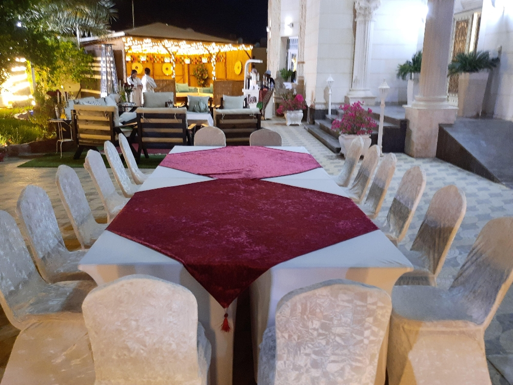 طاولات دائريه ومستطيله - 4
