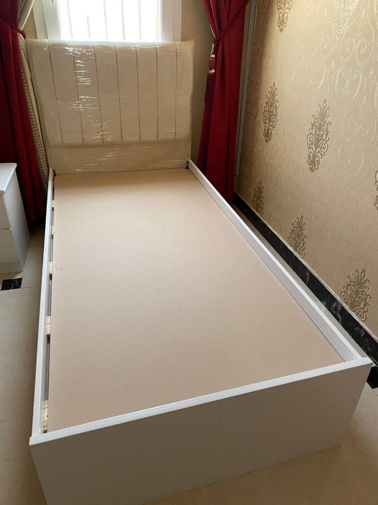 Local bed and bedroom set availab - 8