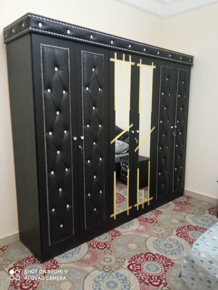 Local bed and bedroom set availab - 4