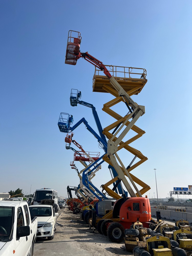 Manlifts for rental services - 2
