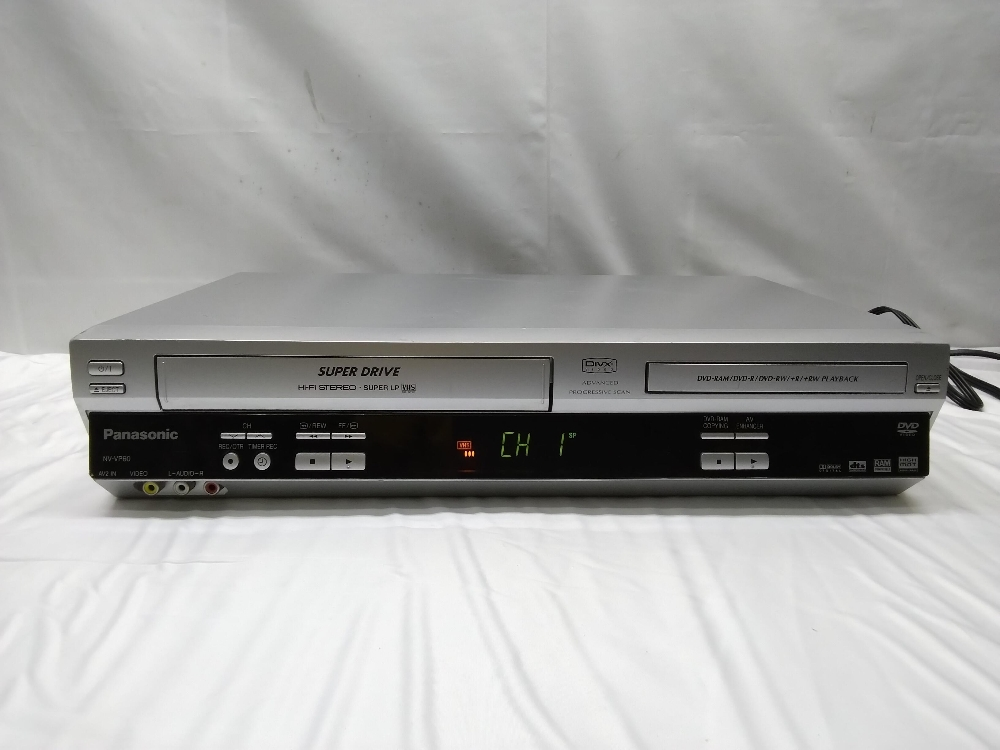 PANASONIC NV-VP60 VHS & DVD - 4