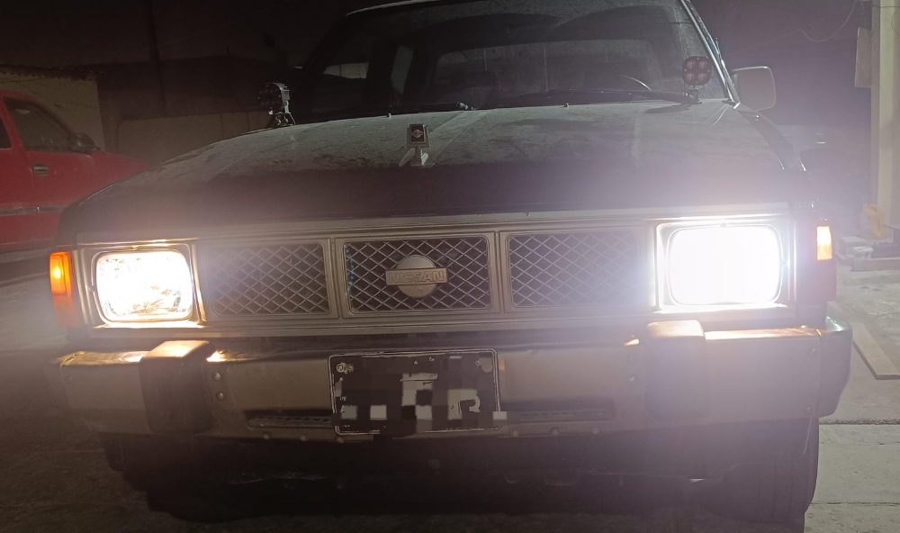 HEADLIGHT LAMPs - 4