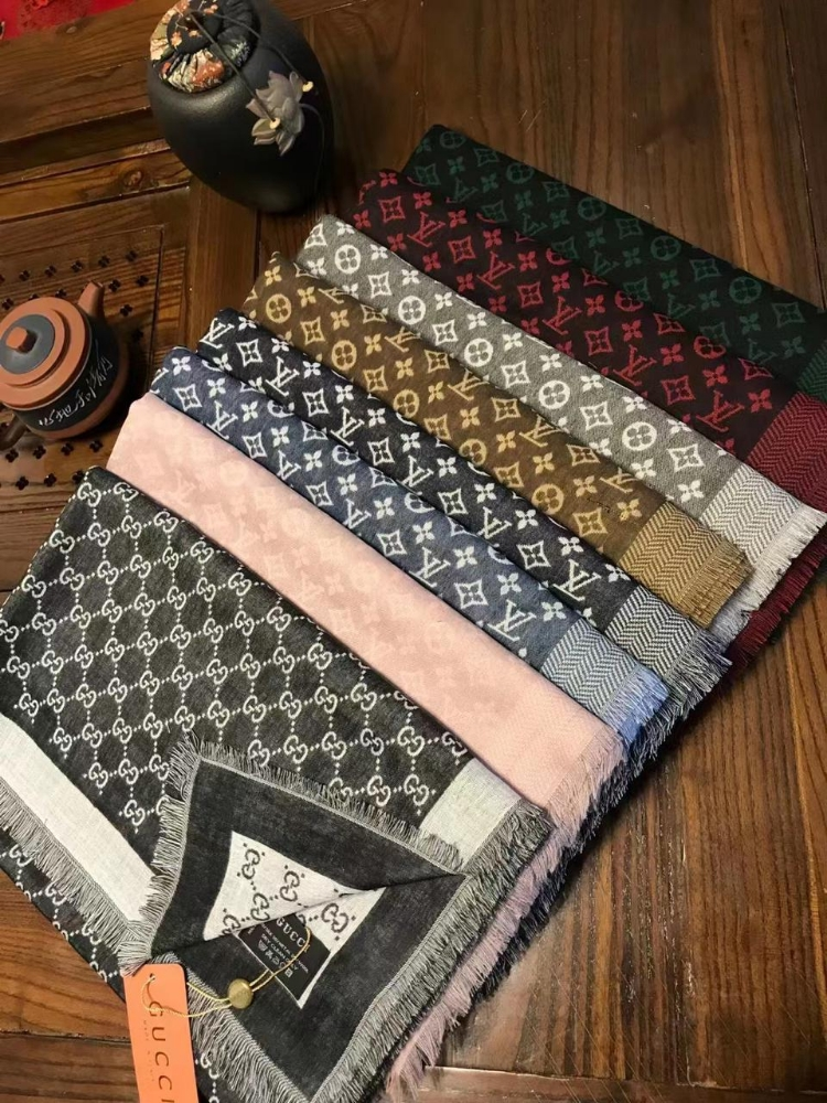 LV scarf - 7