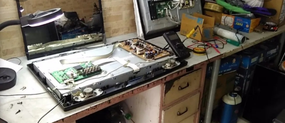 television repairing shop - 1