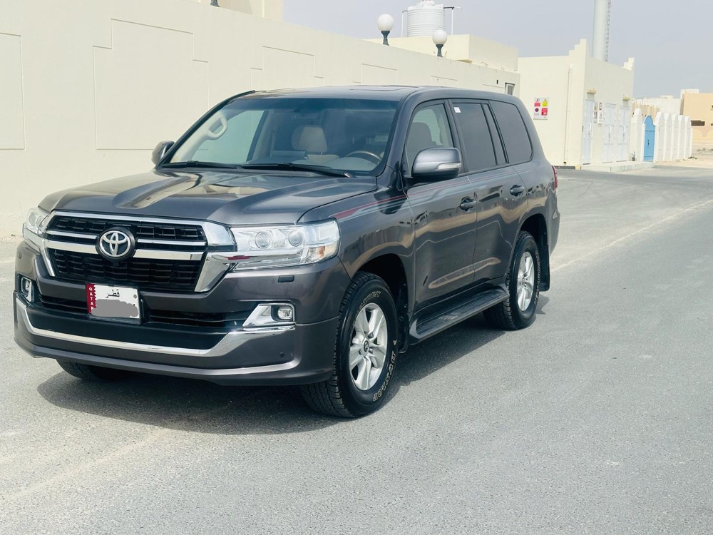 Land Cruiser 2020 Black edition  - 6
