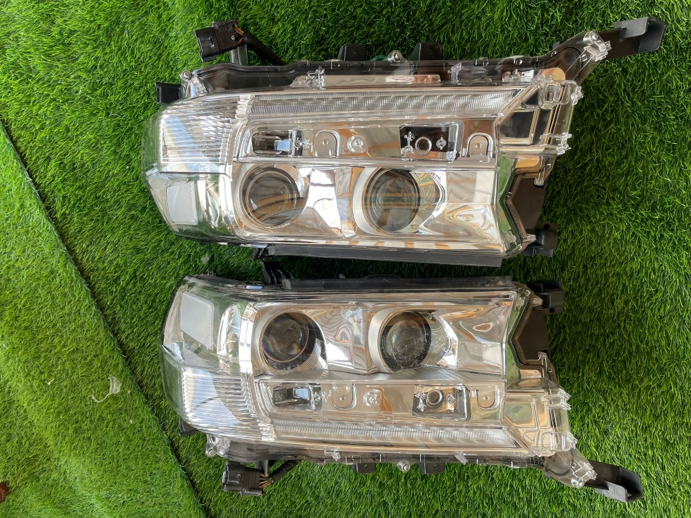 Original Headlamp Land Cruiser - 2