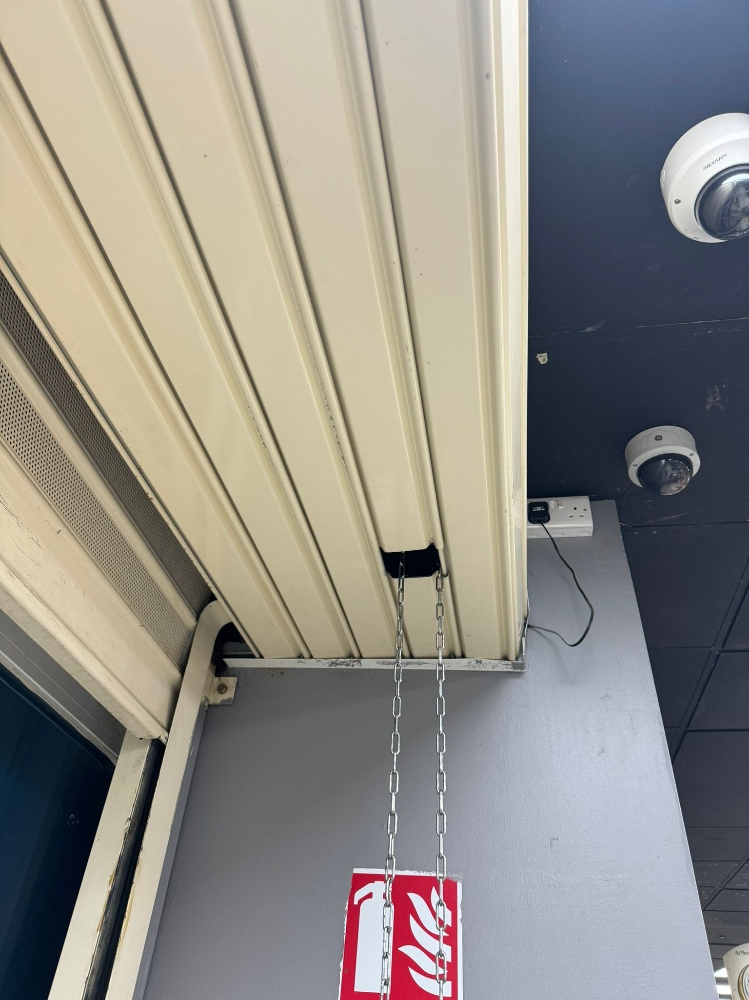 Maintenance of rolling shutters - 2