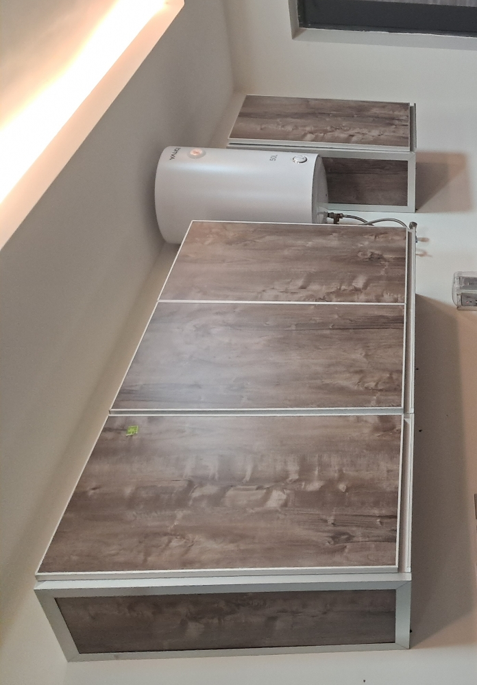 Aluminium Kitchen Cabinets. - 7