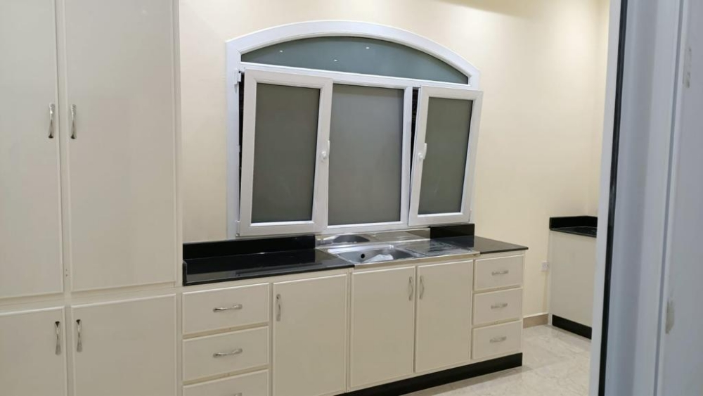 Aluminium Kitchen Cabinets. - 9