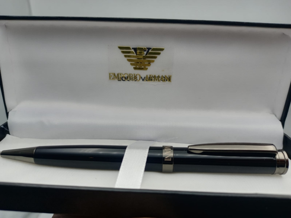 pen with cufflinks with brand box - 7
