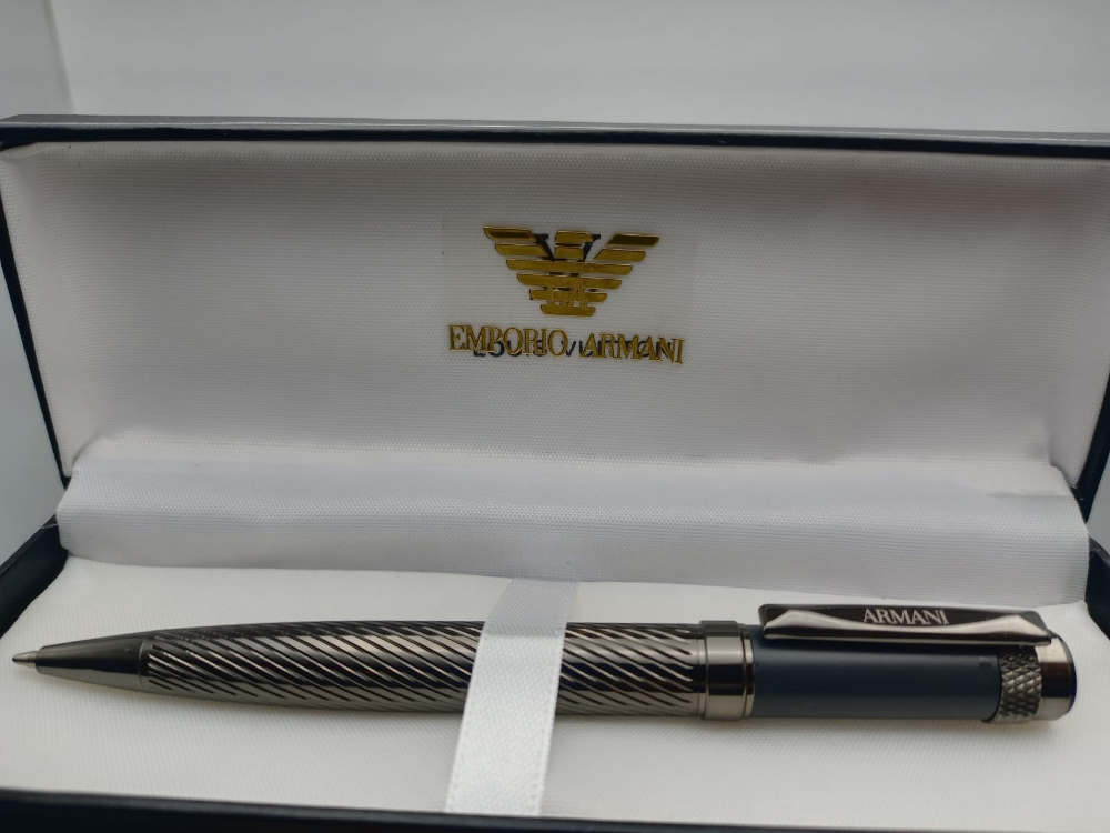 pen with cufflinks with brand box - 9