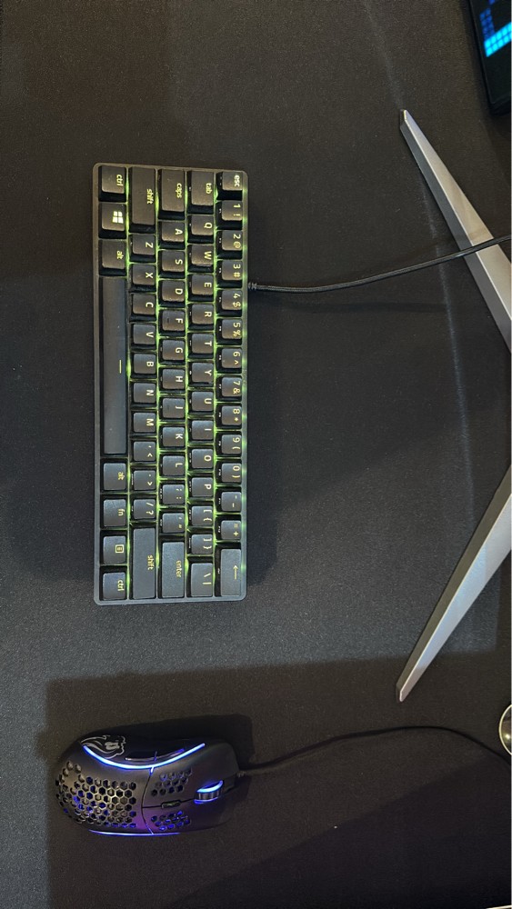 razer minikeyboard+glorious mouse - 1