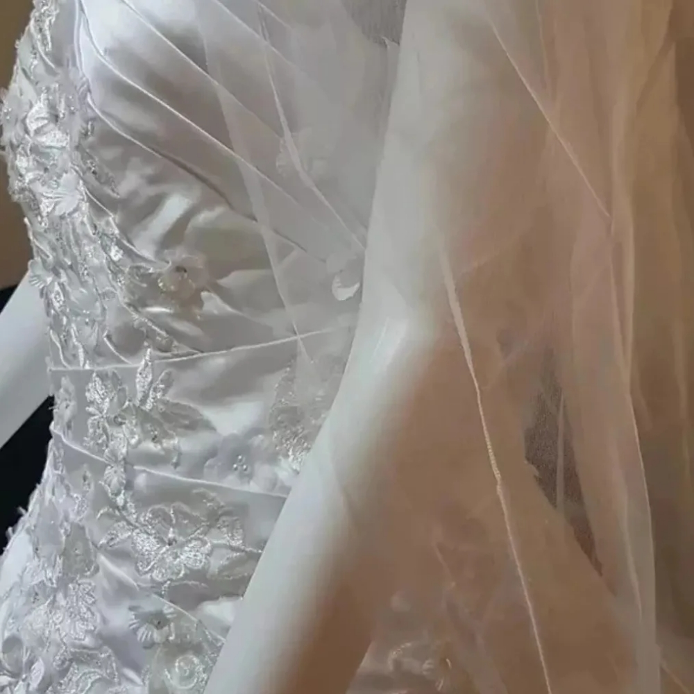 Brand new wedding gown for sale - 4