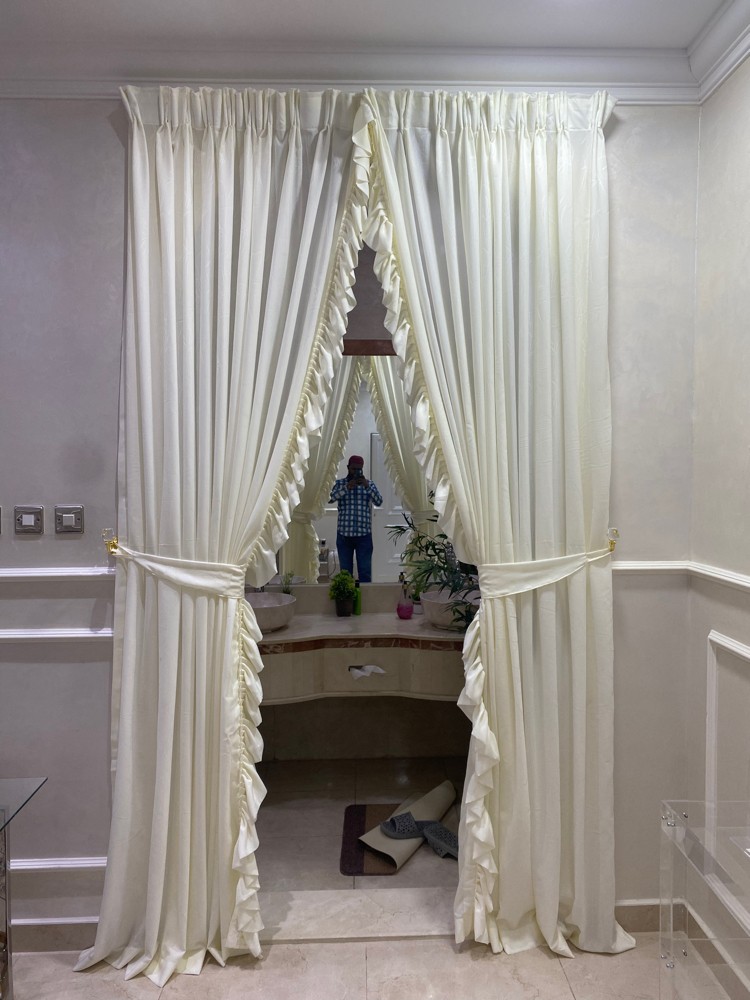 Making New Curtains , Rollar - 10