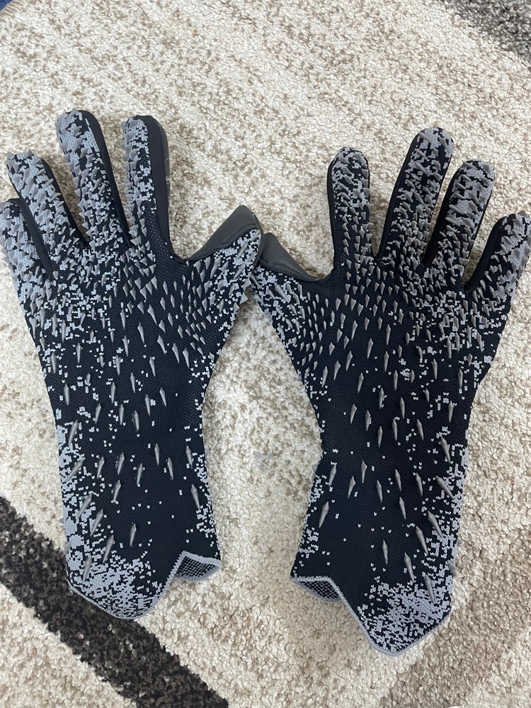 goalkeeper gloves - 1