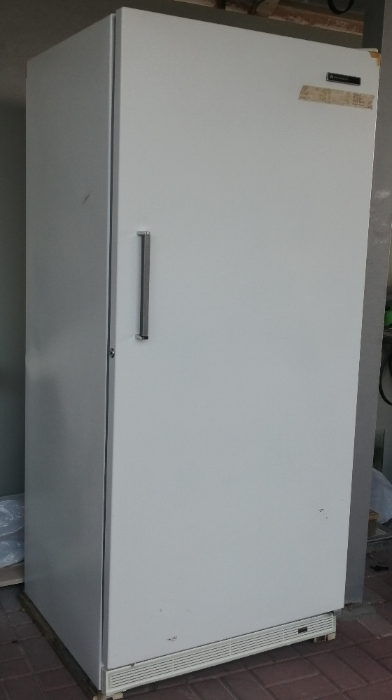 White Westinghouse Freezer - 1