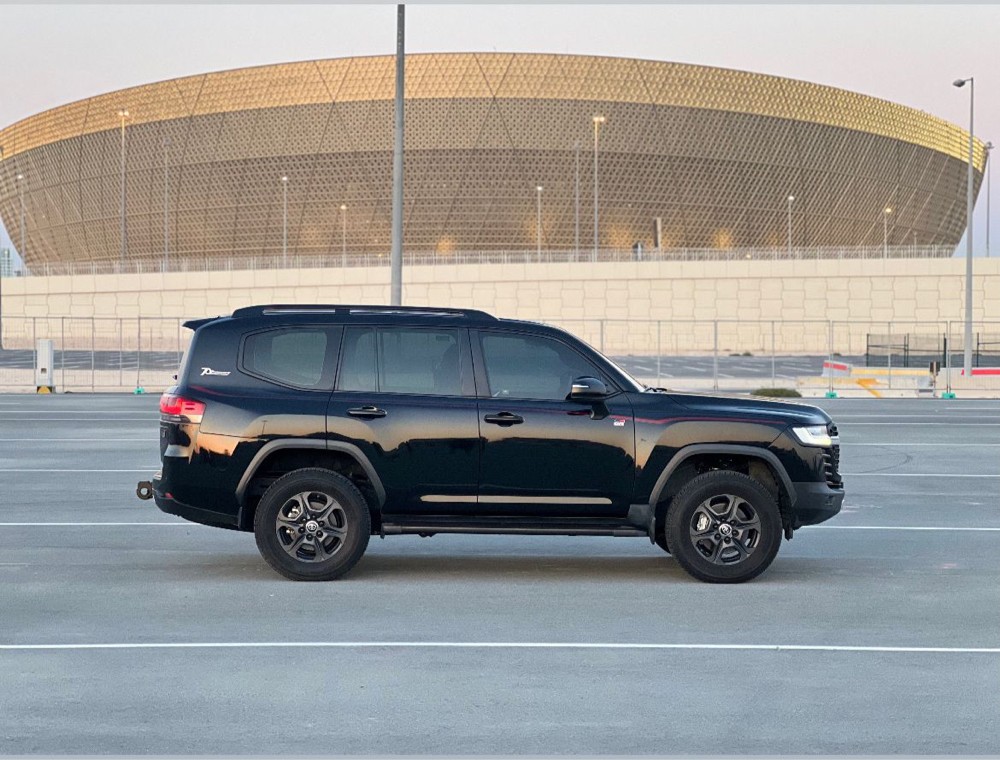 Toyota Land Cruiser GR for rent - 7