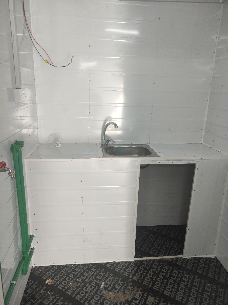 cabin,kitchen, toilet good price - 3