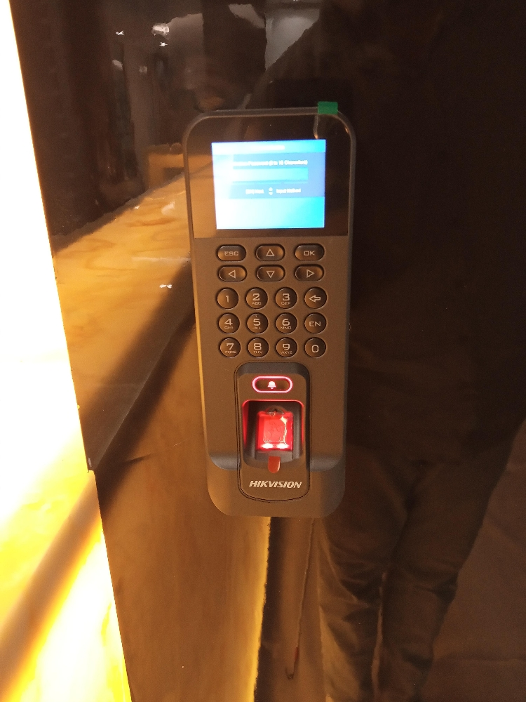 ELV TECHNICIAN - 10