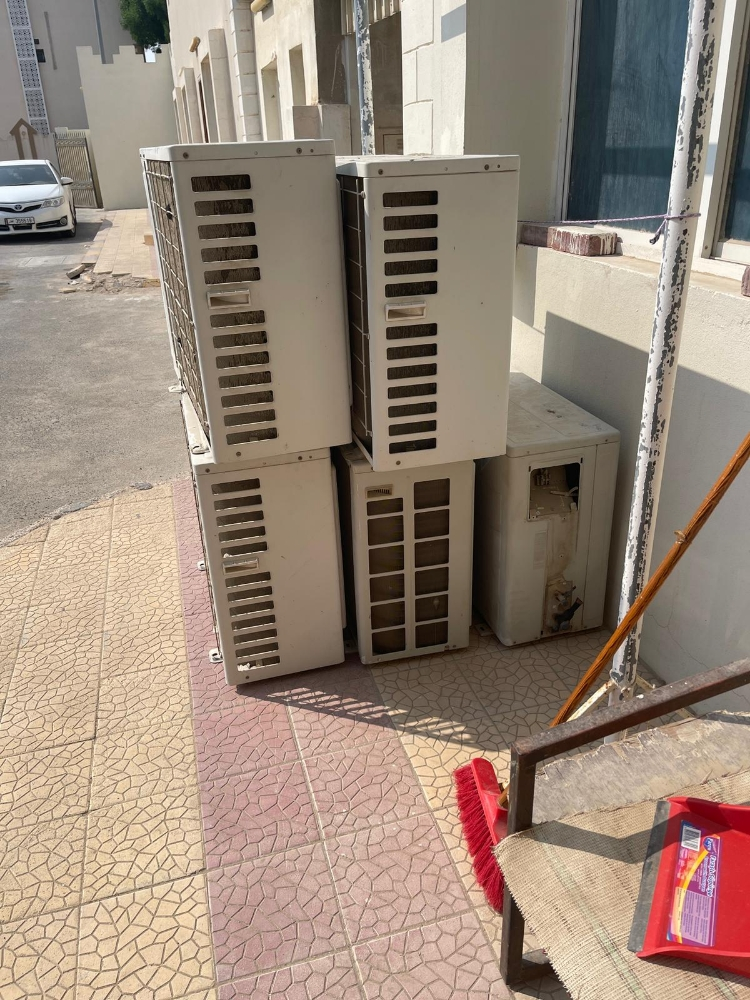 متخصصون فى ش - 1