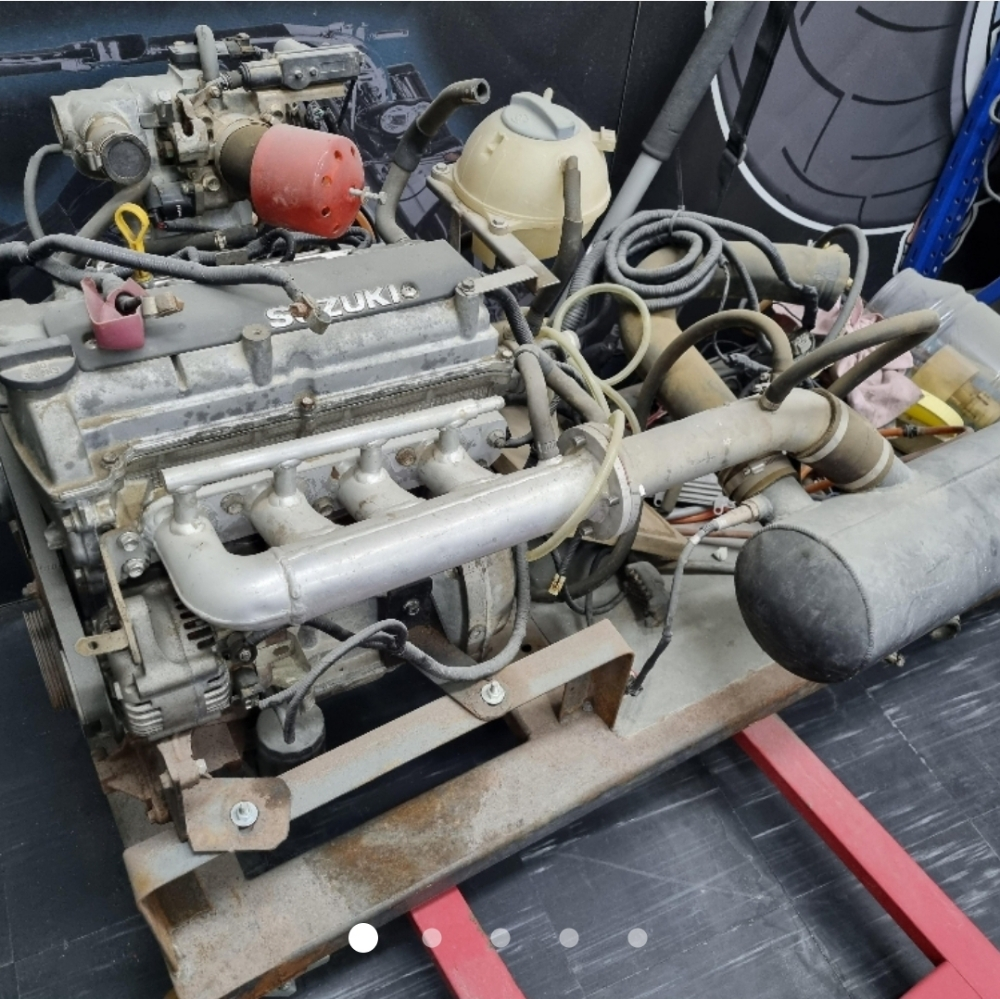 4 cylender boat engine - 1