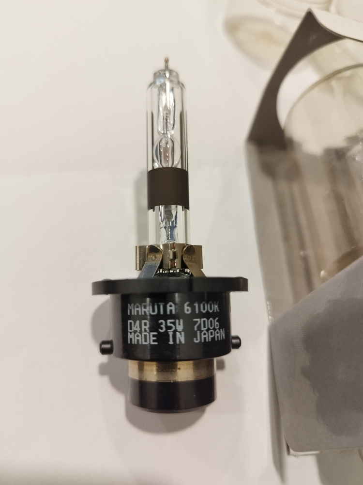 Germany Japan xenon bulbs - 10