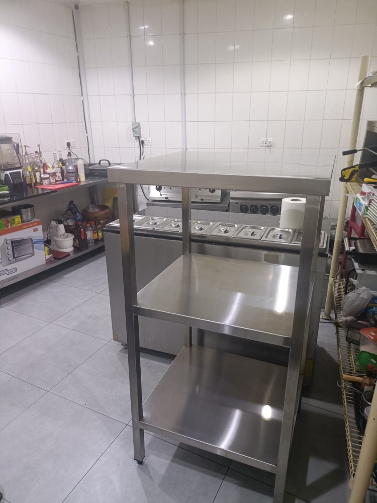 Stainless steel table shelves - 2