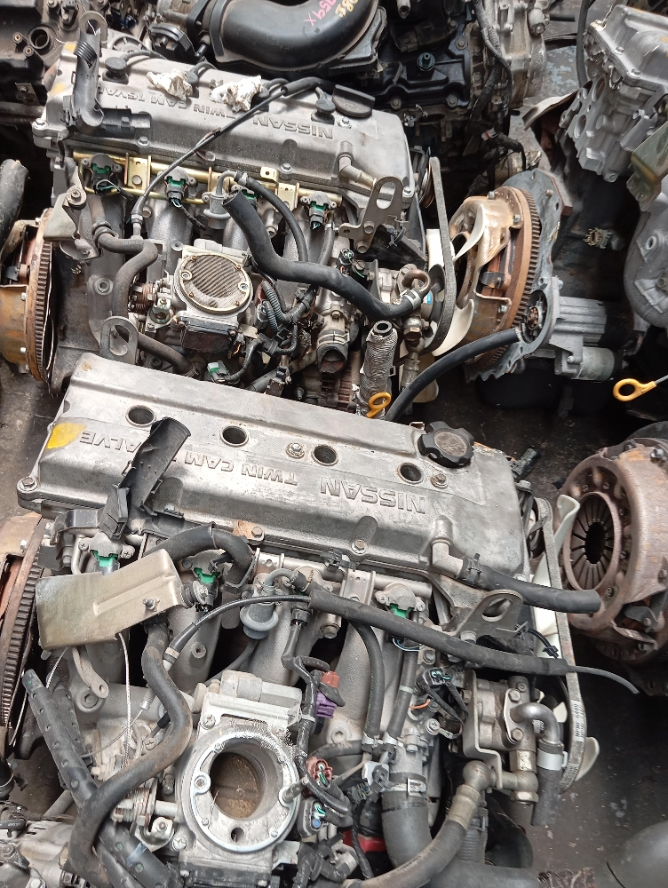 Engine Nissan pickup - 3