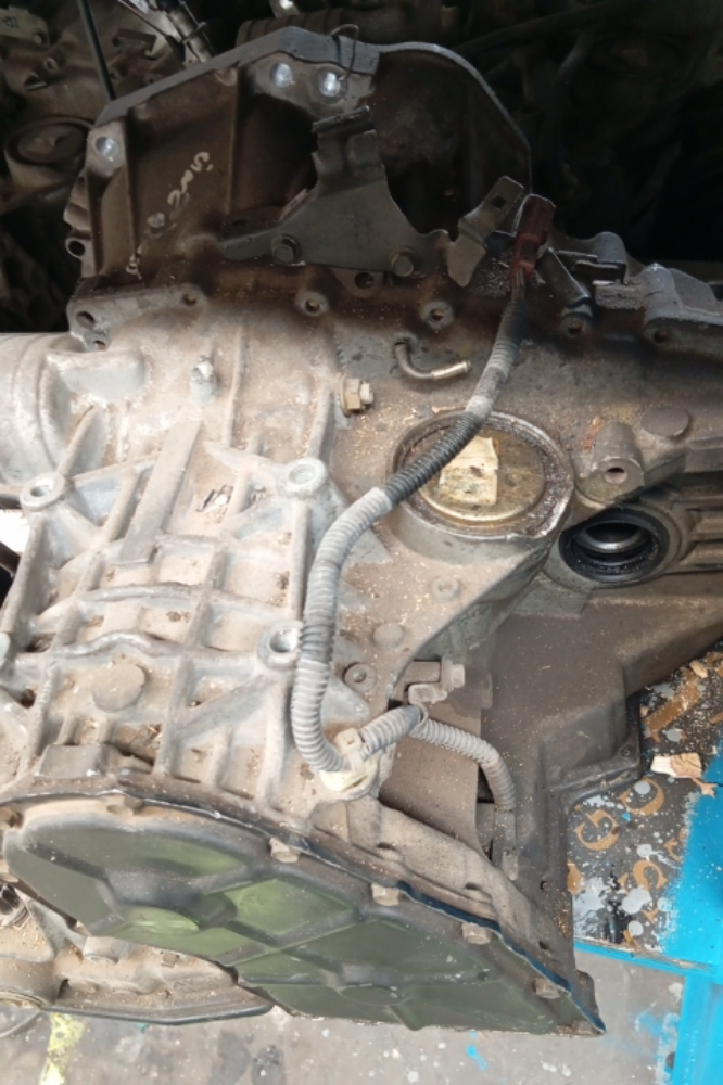 gearbox Nissan sunny - 3