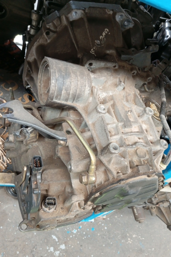 gearbox Nissan sunny - 1