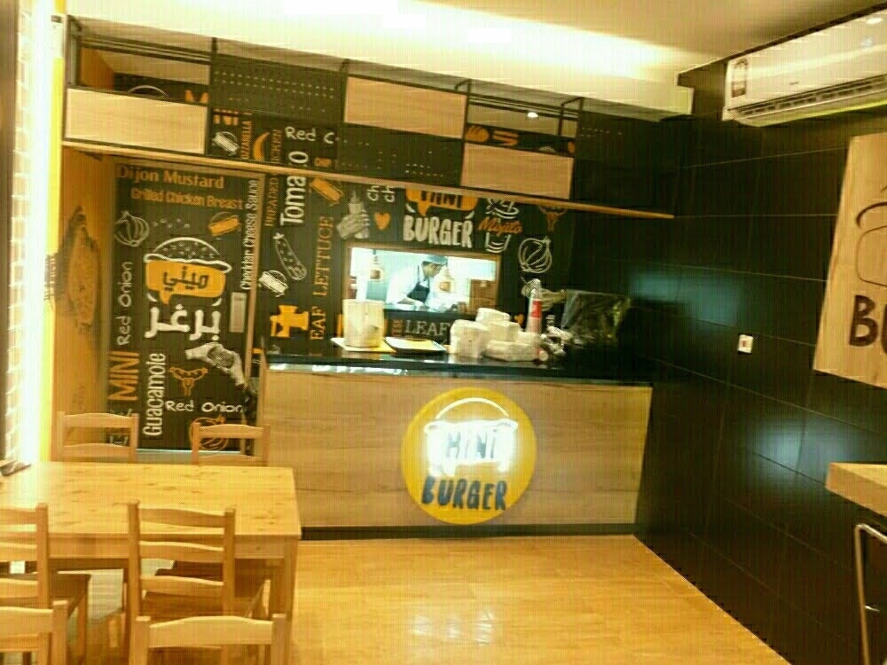 لوحات للمحلات وخدمات الطباعه - 2